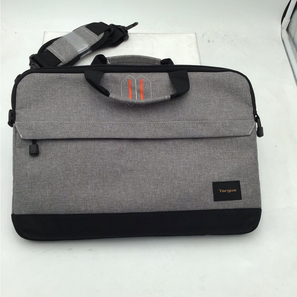 Targus Laptop Sleeve Carrying Case With Shoulder Strap Model TSS63204US-91